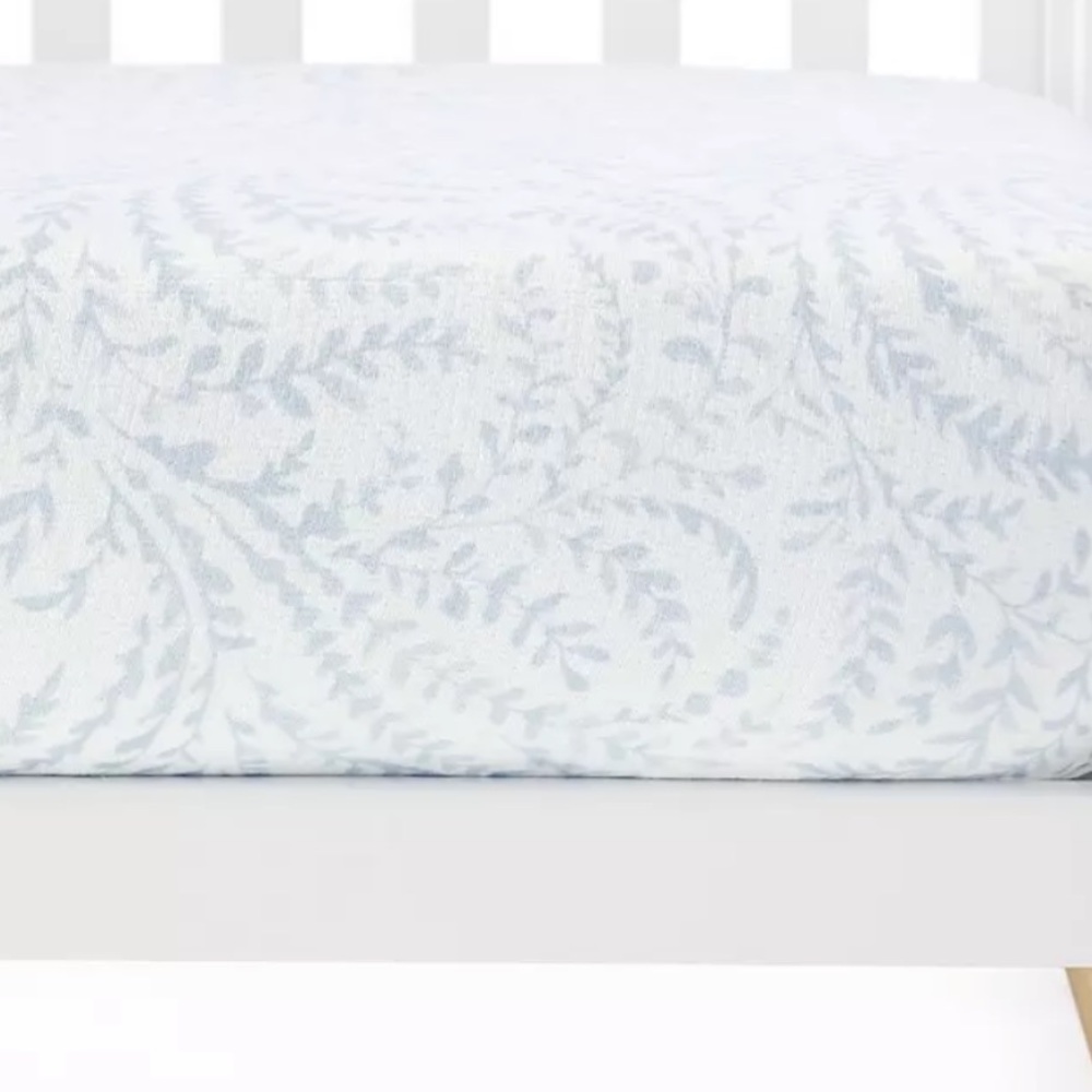 Serena & Lily Priano Crib Sheet - White and Blue